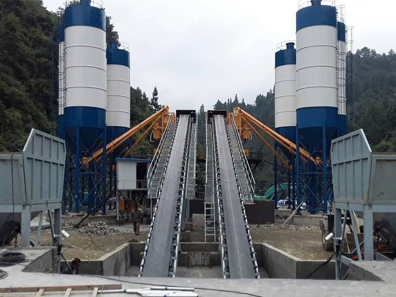 Composition and Function of Belt Conveyor in Concrete Mixing Plant