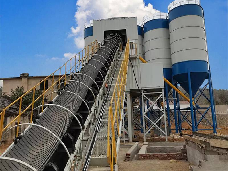 Composition and Function of Belt Conveyor in Concrete Mixing Plant